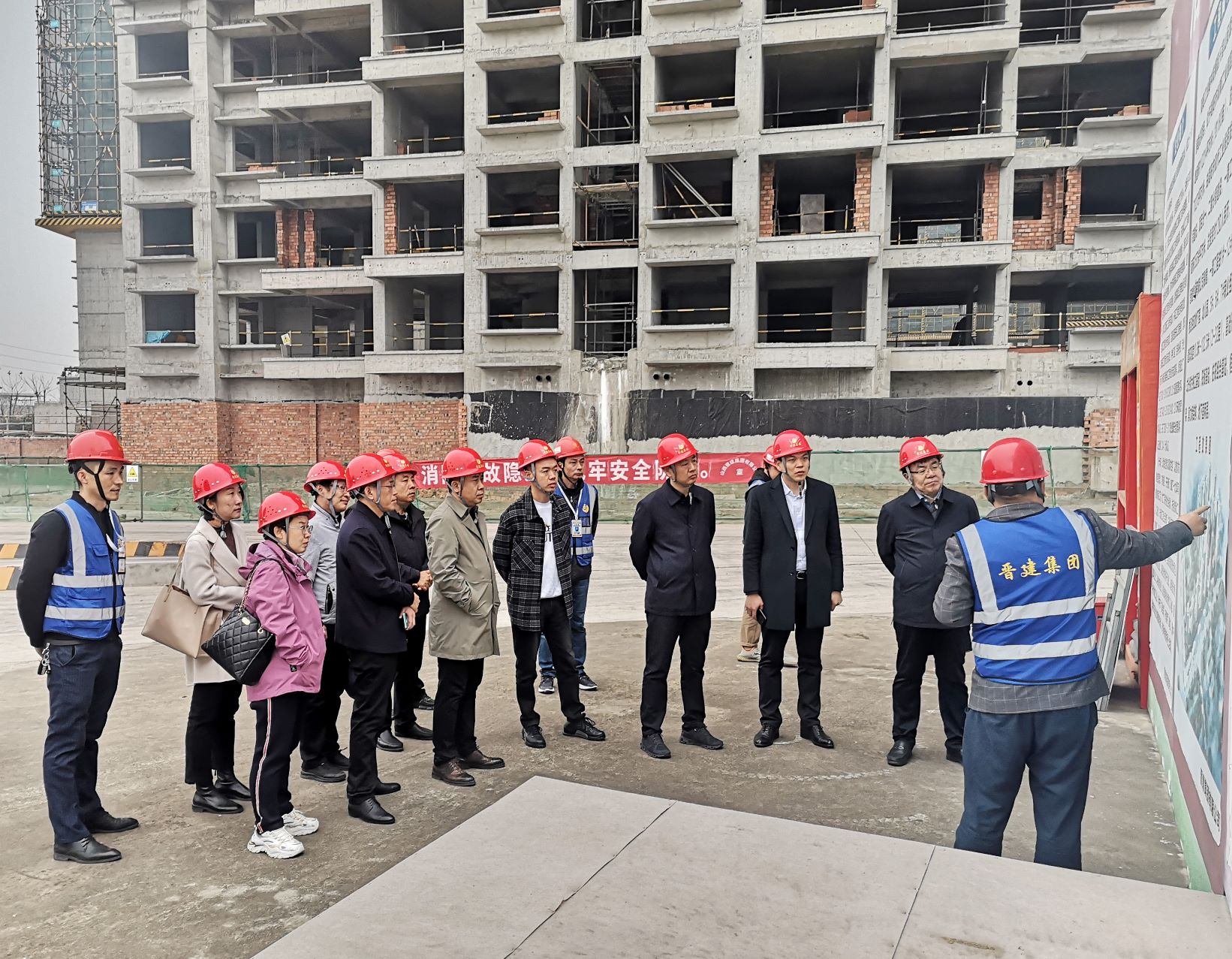 晋中市公投集团、国投公司和太阳成集团tyc234cc集团领导赴成都开展质量安全检查及调研活动
