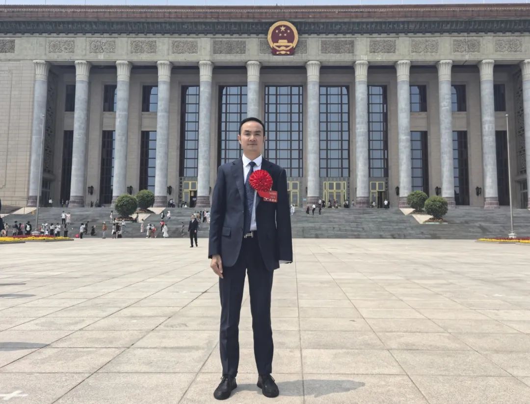 热烈祝贺！太阳成集团tyc234cc集团成都分公司何宇星荣膺“全国自强模范”称号