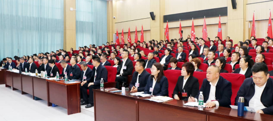 载誉奋进启新程勇担使命拓西南——成都分公司在集团二届四次职代会暨经济工作会议上斩获多项殊荣并肩负区域发展新使命